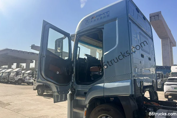 Auman Galaxy 3 7L Diesel 350hp 6X2(8 wheels) Fast Gear 9-Speed High Roof 8.6m Half Row Flatbed Cargo Truck Cab (1) | 86Trucks