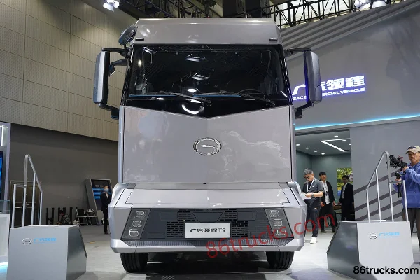 GAC Leader T9 6X4(10 wheels) Pure Electric Tractor Truck CALB 400.6kWh Exterior (2) | 86Trucks