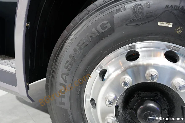 GAC Leader T9 6X4(10 wheels) Pure Electric Tractor Truck CALB 400.6kWh Chassis (2) | 86Trucks