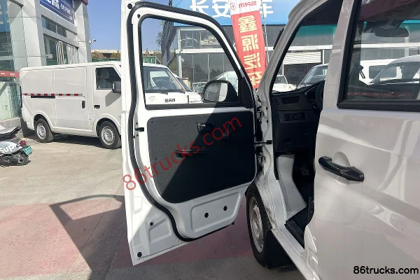 SRM Xinyuan Little Sea Lion X30 2023 Super Enjoy 1.5L CNG 86hp 6-seat Micro Van Cab (1) | 86Trucks