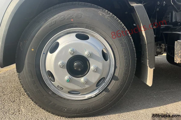 Foton Times Linghang S1 120hp 4X2(6 wheels) 3.42m semi-row flatbed mini truck (WLY6-speed) Chassis (3) | 86Trucks
