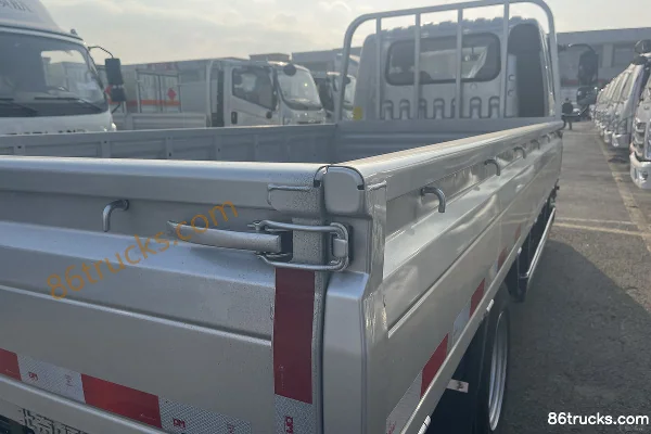 Foton Times Linghang S1 120hp 4X2(6 wheels) 3.42m semi-row flatbed mini truck (WLY6-speed) Body (3) | 86Trucks