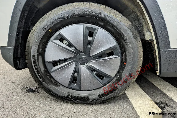 Tuyano Fengjing i9 2025 Smart Edition 6-Seat High Roof Pure Electric Light Bus, Aiyike 51.52kWh Chassis (1) | 86Trucks