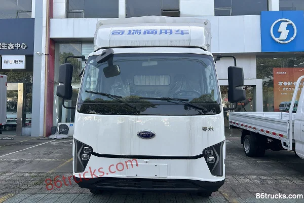 Karry Lingmi 4.5T 4.2m Single Row Pure Electric Stake Truck CATL 100.46kWh 4X2(6 wheels) Exterior (2) | 86Trucks