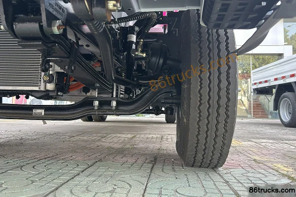 Karry Lingmi 4.5T 4.2m Single Row Pure Electric Stake Truck CATL 100.46kWh 4X2(6 wheels) Chassis (3) | 86Trucks