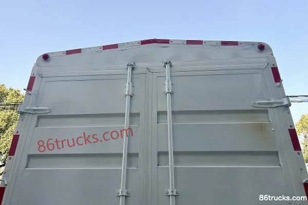 Karry Lingmi 4.5T 4.2m Single Row Pure Electric Stake Truck CATL 100.46kWh 4X2(6 wheels) Body (3) | 86Trucks