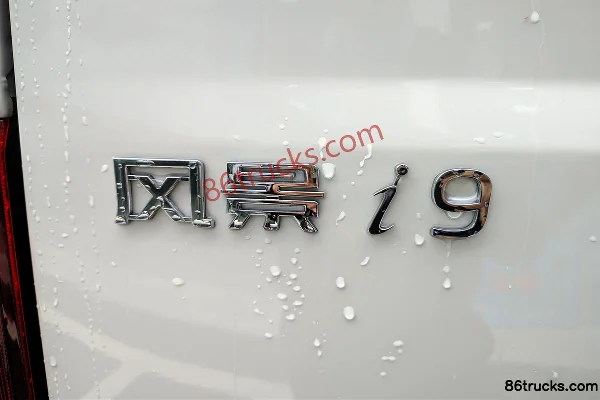 Tuyano Fengjing i9 2025 Smart Edition 2-Seat High Roof Pure Electric Enclosed Cargo Van, Aiyike 51.52kWh Body (3) | 86Trucks
