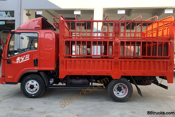 FAW Jiefang Hu VR 122 hp 4X2(6 wheels) 3.7m single-row stake truck (China VI) Body (1) | 86Trucks