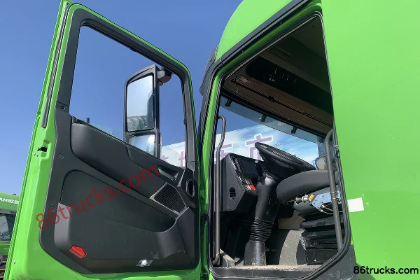 Auman Kunlun 8X4(12 wheels) 8.8m Pure Electric Dump Truck CATL 400kWh Cab (1) | 86Trucks