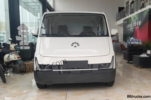 Foton Lefu 2025 Model Yuexing Edition 2-Seat Pure Electric Panel Van CATL 50.23kWh Exterior