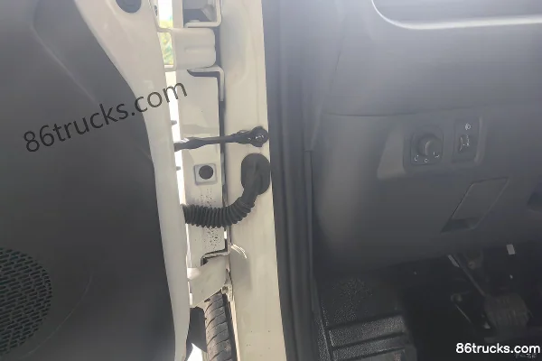 Foton Lefu 2025 Model Yuexing Edition 2-Seat Pure Electric Panel Van CATL 50.23kWh Cab (3) | 86Trucks