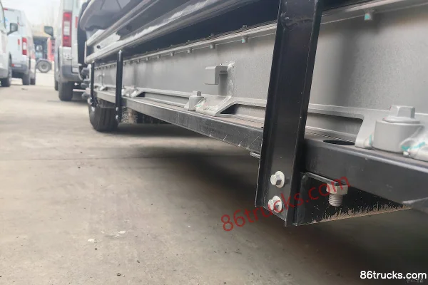 Foton Zhilan EL-Plus Air Brake 4.17m Single Row Pure Electric Flatbed Light Truck Yiwei 141.32kWh 4X2(6 wheels) Chassis (3) | 86Trucks