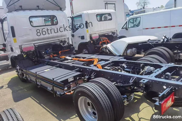 Foton Zhilan EL-Plus Air Brake 4.17m Single Row Pure Electric Flatbed Light Truck Yiwei 141.32kWh 4X2(6 wheels) Chassis (2) | 86Trucks
