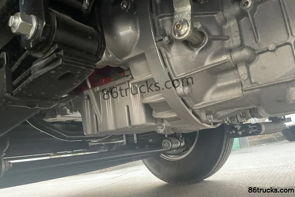 JAC Shuailing S7 160 hp 4X2(6 wheels) 4.18m Single Row Flatbed Light Truck (China VI) Chassis (3) | 86Trucks