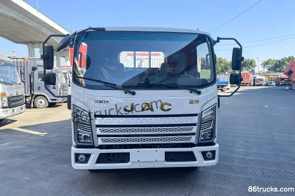 JAC A7 2.7L CNG 190 hp 4X2(6 wheels) Fast Gear 8-speed 3.85m semi-row flatbed light truck Exterior (3) | 86Trucks