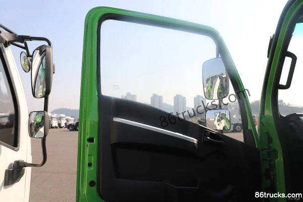 Dongfeng Tuoxing S3L 4X2(6 wheels) Single Row Pure Electric Dump Truck CATL 155kWh Cab (1) | 86Trucks