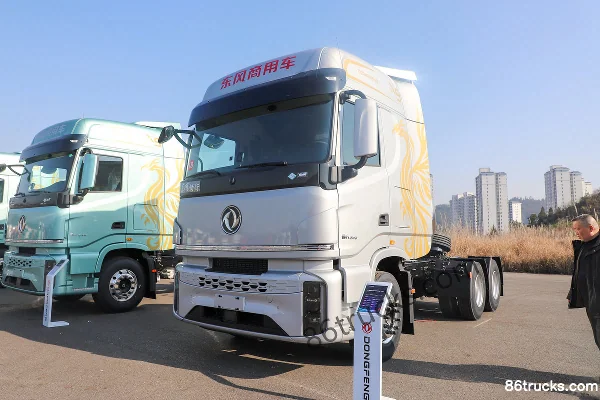 Dongfeng Changxing X9 15.5L LNG 640hp 6X4(10 wheels) Dongfeng 14-speed Tractor Truck Exterior (3) | 86Trucks