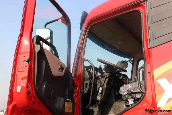 Dongfeng Tuoxing X3 6.8L Diesel 300hp 4X2(6 wheels) 12-Speed 4.8m Dump Truck Cab (1) | 86Trucks