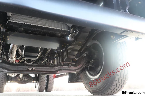 Dongfeng Tuoxing X1 3L Diesel 180 hp 4X2(6 wheels) Fast Gear 10-Speed 3.8m Dump Truck Chassis (3) | 86Trucks