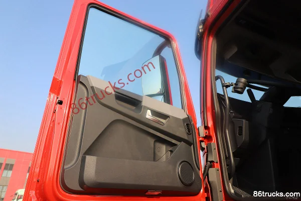 Dongfeng Tianlong Flagship KX New Rongyao Edition 14.5 L LNG 580 hp 6X4(10 wheels) Eaton 12-speed AMT automatic tractor truck (4200 mm wheel