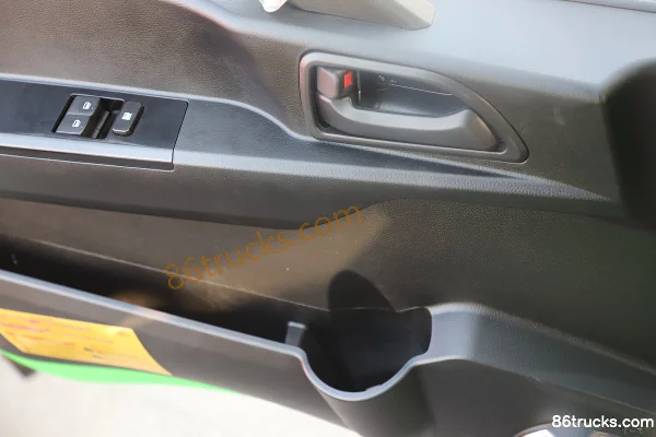 Dongfeng Tuoxing S3 PLUS 4.3L Diesel 220 hp 4X2(6 wheels) Fast Gear 10-speed 3.9m Cab-over Dump Truck (3) | 86Trucks