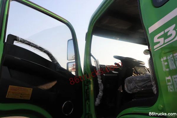 Dongfeng Tuoxing S3 PLUS 4.3L Diesel 220 hp 4X2(6 wheels) Fast Gear 10-speed 3.9m Cab-over Dump Truck (1) | 86Trucks