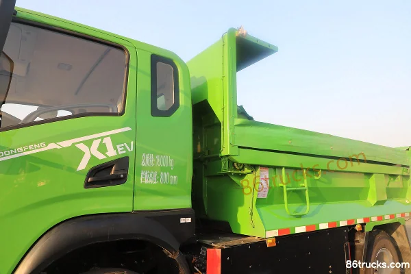 Dongfeng Tuoxing X1 4X2(6 wheels) Single Row Electric Dump Truck CATL 180.87kWh Body (2) | 86Trucks