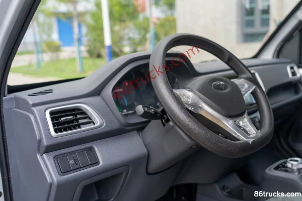 Leichi T30 Plus 2026 Comfort Edition 3.8m Single Row Pure Electric Van Mini Truck EVE 65.66kWh 4X2(6 wheels) Cab (3) | 86Trucks