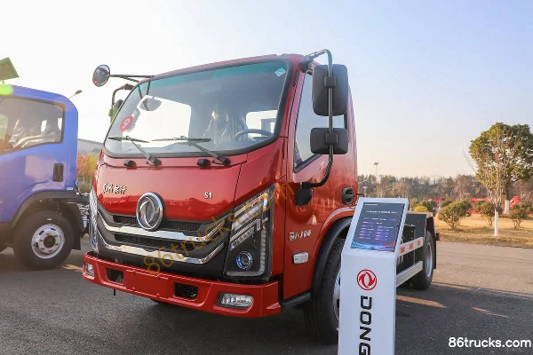 Dongfeng Tuoxing S1 2.5L Diesel 160hp 4X2(6 wheels) Fast Gear 10-speed 3.5m Single Row Dump Truck Exterior (3) | 86Trucks