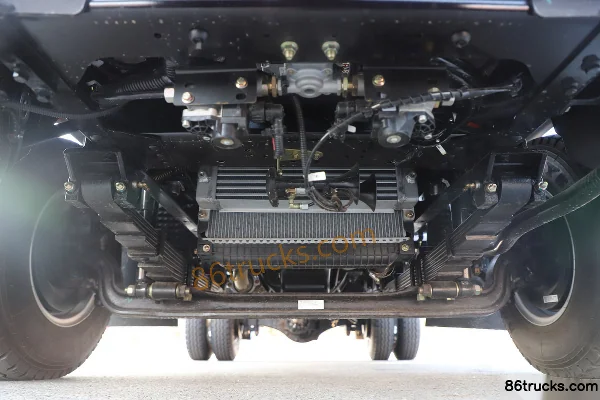 Dongfeng Tuoxing S1 2.5L Diesel 160hp 4X2(6 wheels) Fast Gear 10-speed 3.5m Single Row Dump Truck Chassis (1) | 86Trucks