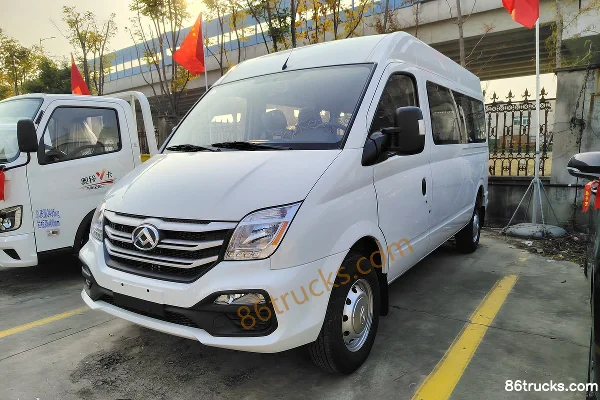 SAIC MAXUS V80 2024 City Distribution King 147 hp 2.0T Diesel 3-Seat Short Wheelbase Ultra-Low Roof Panel Van Exterior (3) | 86Trucks