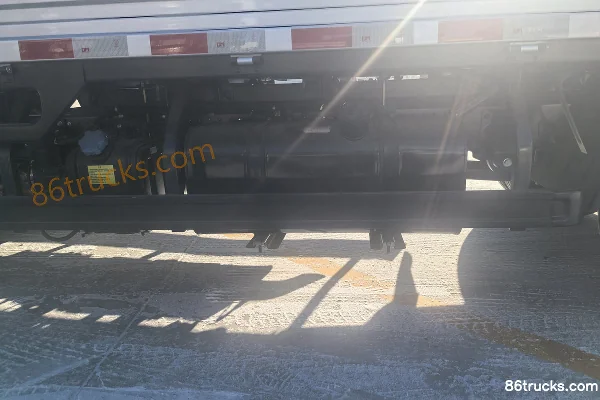 JAC A3 2.5L Diesel 160hp 4X2(6 wheels) Xingrui 5-Speed 3.47m Semi-Cab Flatbed Light Truck Chassis (2) | 86Trucks