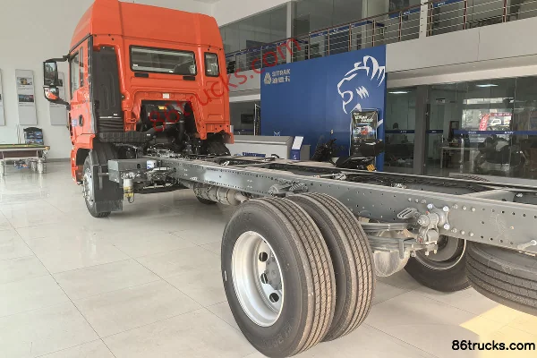Sitrak SITRAK G5 Roi de la pleine charge, diesel 6,9 L, 290 ch, 4X2(6 roues) , Sinotruk 8 vitesses, camion porteur à grille 6,8 m Extérieur