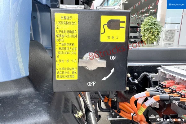 Lanqing Yue X7 Wide Body 4.18m single-row pure electric cage-type light truck BYD 200.3kWh 4X2(6 wheels) Chassis (2) | 86Trucks