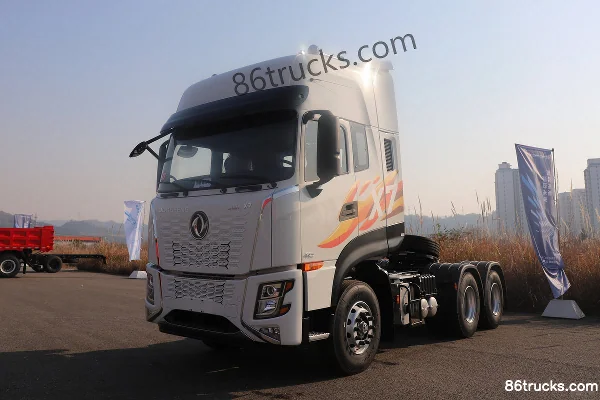 Dongfeng Changxing X7 14.8L LNG 540hp 6X4(10 wheels) Fast Gear 12-Speed Tractor Truck Exterior (3) | 86Trucks