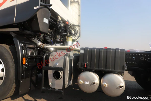 Dongfeng Changxing X7 14.8L LNG 540hp 6X4(10 wheels) Fast Gear 12-Speed Tractor Truck Chassis (3) | 86Trucks