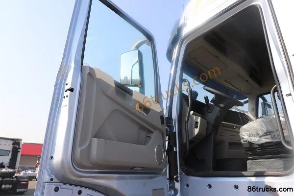 Dongfeng Changxing X9 CNG 520 hp 6X4(10 wheels) Dongfeng 14-Speed Tractor Truck Cab (1) | 86Trucks