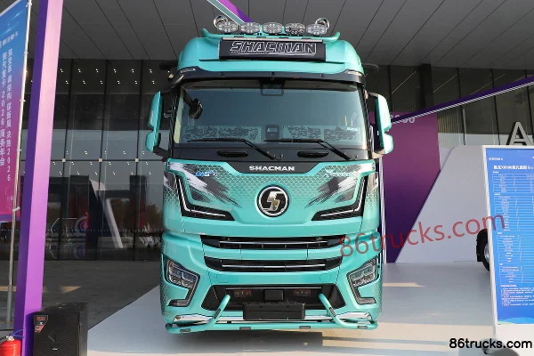 SHACMAN Delong X6000 Super Flagship 14.6L LNG 630hp 6X4(10 wheels) Fast Gear 12-Speed AMT Automatic Tractor Truck Exterior (2) | 86Trucks