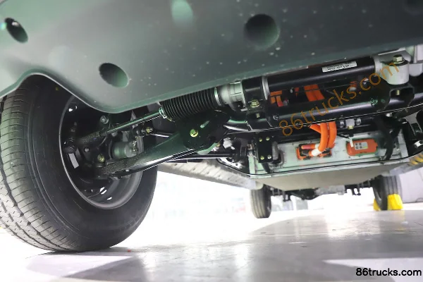 FAW Jiefang Electric Pickup Truck 57.9kWh Chassis (2) | 86Trucks