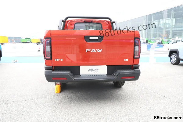 FAW Jiefang 2L essence Pick-up Photos officielles (2) | 86Trucks