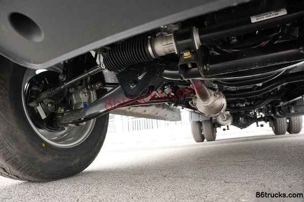 FAW Jiefang 2L Gasoline 141 hp 4X2(6 wheels) Xingrui 5-speed 2.7m Double Row Van Truck Chassis (2) | 86Trucks