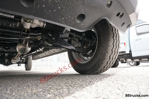 FAW Jiefang 2L essence 141 ch 4X2(6 roues) Xingrui 5 vitesses 3,47 m cabine simple ridelle micro camion Châssis (3) | 86Trucks