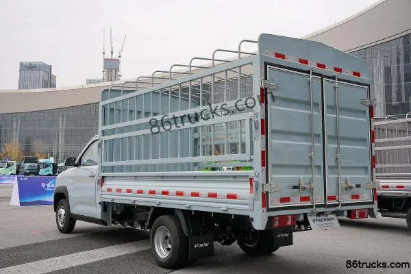 FAW Jiefang Deluxe 3.47m Single Row Electric Stake Micro Truck Zhongqi Xinneng 57.9kWh 4X2(6 wheels) Body (2) | 86Trucks