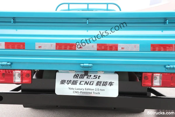 FAW Jiefang Luxury Edition 1.6L CNG 105 hp 4X2(6 wheels) Dongan 5-speed 3.3m Single Row Flatbed Micro Truck (Single Rear Tire) Body (2) | 86
