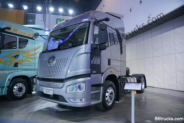 FAW Jiefang J6E 12.5L Diesel 520 hp 4X2(6 wheels) FAW Jiefang 12-speed AMT Automatic L2 Tractor Truck Exterior (3) | 86Trucks