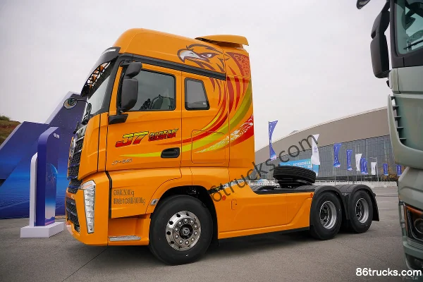 FAW Jiefang J7 Heavy Truck 560hp 6X4(10 wheels) Tractor Truck (FAW Jiefang 12-speed) (Axle Ratio 4.1) Exterior (3) | 86Trucks