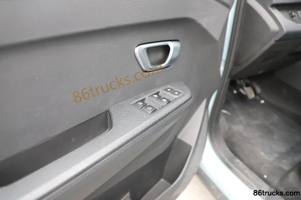 FAW Jiefang 2.6m Double Row Pure Electric Panel Micro Truck Zhongqi Xinneng 43.2kWh 4X2(6 wheels) Cab (3) | 86Trucks