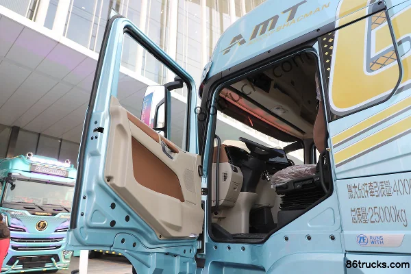 SHACMAN Delong G6000C 12.5L Diesel 600 hp 6X4(10 wheels) Fast Gear 12-speed AMT automatic tractor truck Cab (1) | 86Trucks