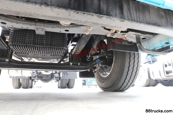 SHACMAN Delong H6000 Elite Edition 13.3L LNG 540 hp 6X4(10 wheels) Fast Gear 12-speed tractor truck Chassis (3) | 86Trucks