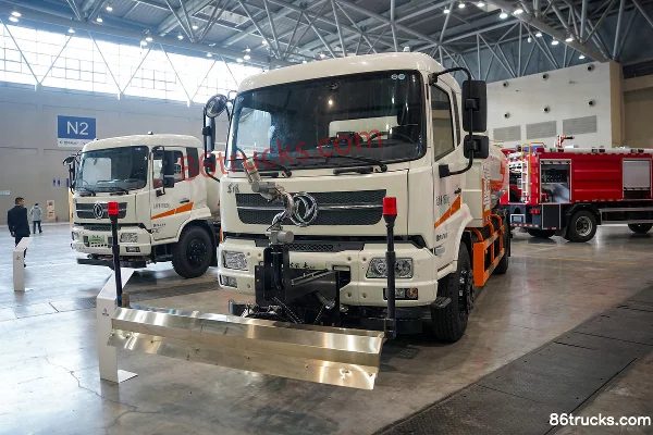 Dongfeng Tianjin VR 230 hp 4X2(6 wheels) cleaning truck Exterior (3) | 86Trucks